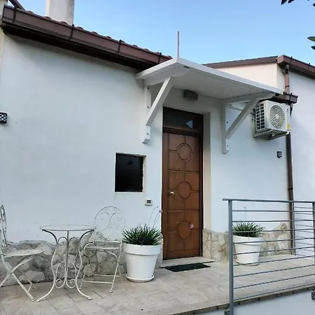 Casina Dami Canosa Sannita