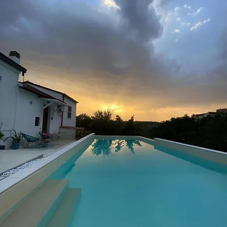 Casina Dami Apartment